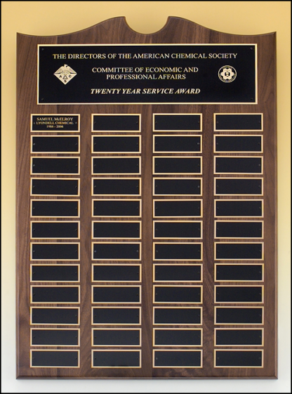 Roster Series - Traditional American walnut plaque with extra large individual plates